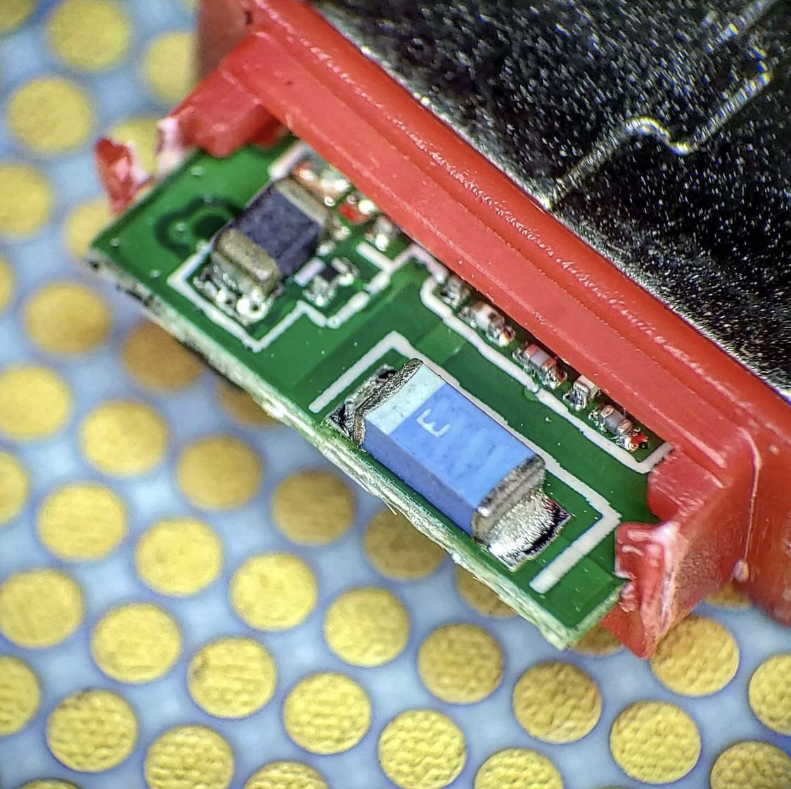美图赏析：拆解USB无线网卡，电路方案非常经典